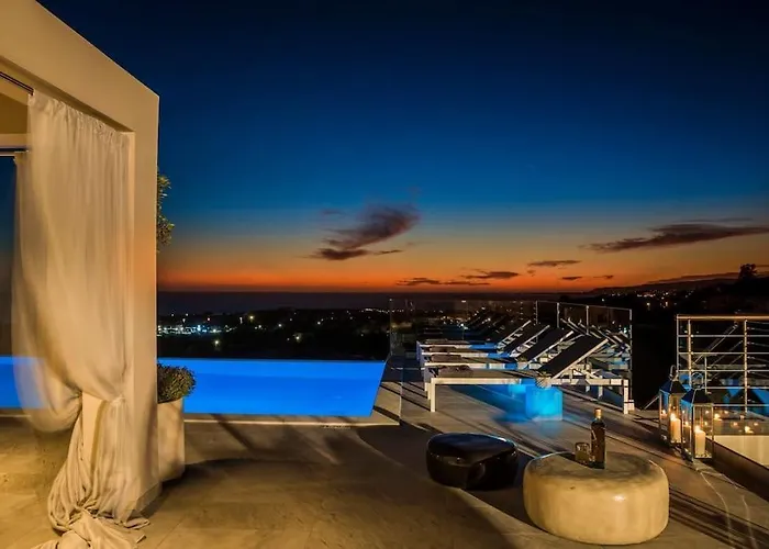 Casa Laura - Sky Lounge Villa Svoronata